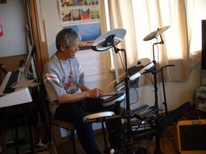 7月22日ドラムと小林さん嬉しそう