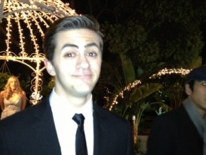 8DA3E424-30CB-4E4C-ABB4-196CDAF89981203