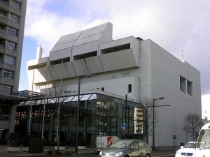 Sendai_Civic_Auditorium_cropped